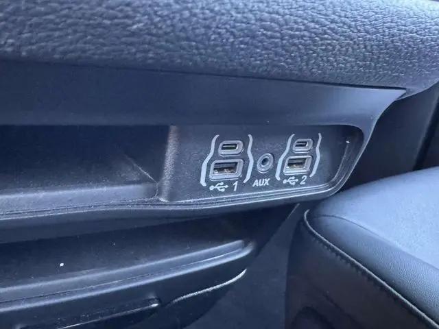 2024 Chrysler Pacifica Hybrid S Appearance Pkg