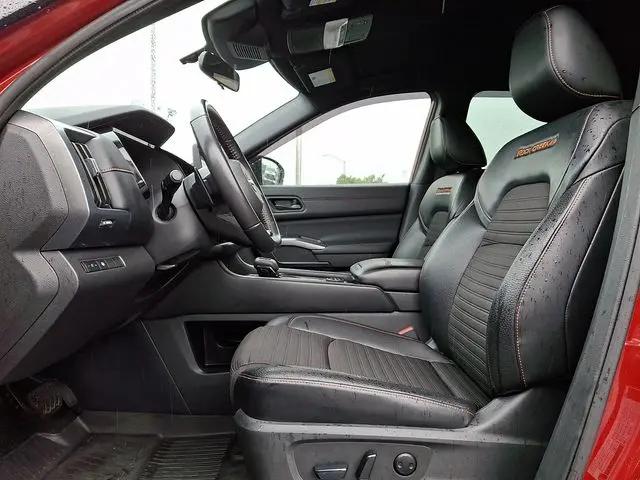 2024 Nissan Pathfinder Rock Creek 4WD