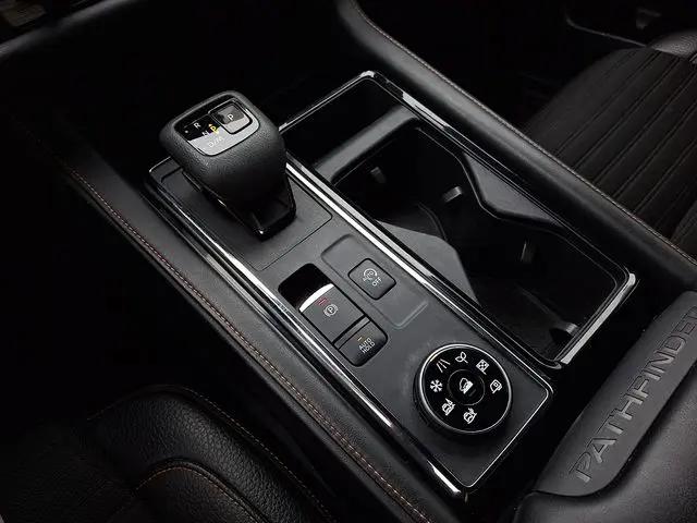 2024 Nissan Pathfinder Rock Creek 4WD
