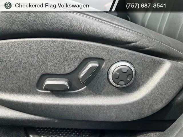 2025 Genesis GV80 2.5T Standard AWD