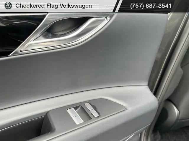 2025 Genesis GV80 2.5T Standard AWD