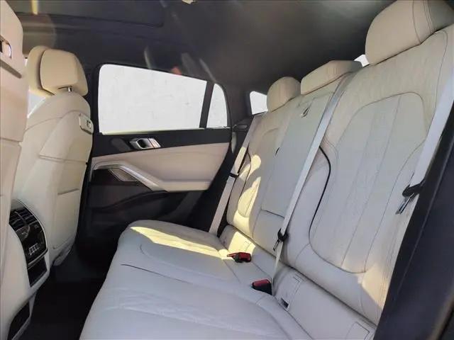 2027 BMW X6 xDrive40i