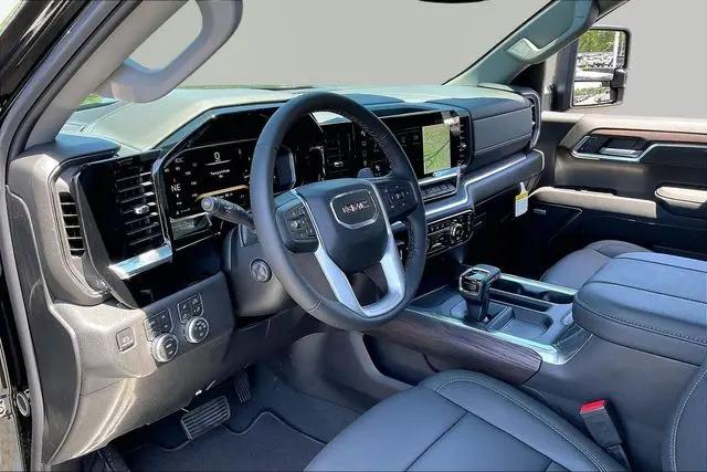 2026 GMC Sierra 1500 Crew Cab, Standard Bed, SLT, 4WD