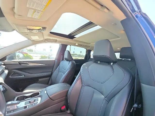 2025 INFINITI QX60 LUXE AWD