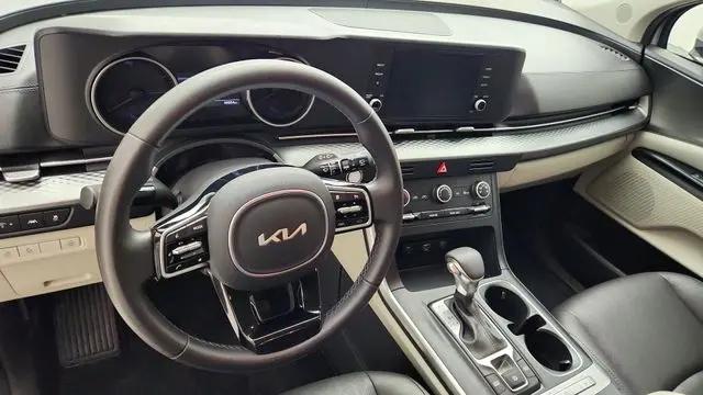 2023 Kia Carnival MPV LX Seat Package
