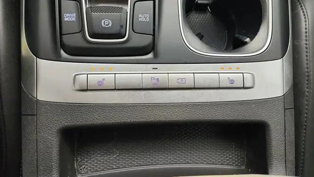 2023 Kia Carnival MPV LX Seat Package