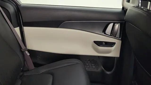 2023 Kia Carnival MPV LX Seat Package