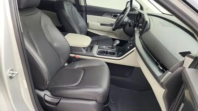 2023 Kia Carnival MPV LX Seat Package