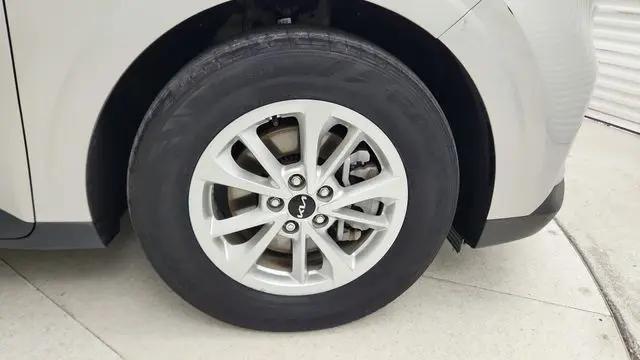 2023 Kia Carnival MPV LX Seat Package