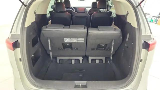 2023 Kia Carnival MPV LX Seat Package