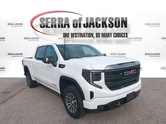 2023 GMC Sierra 1500 4WD Crew Cab Short Box AT4