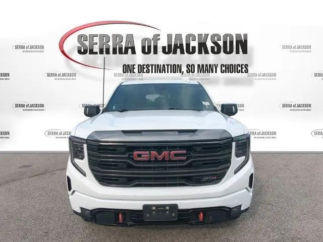 2023 GMC Sierra 1500 4WD Crew Cab Short Box AT4