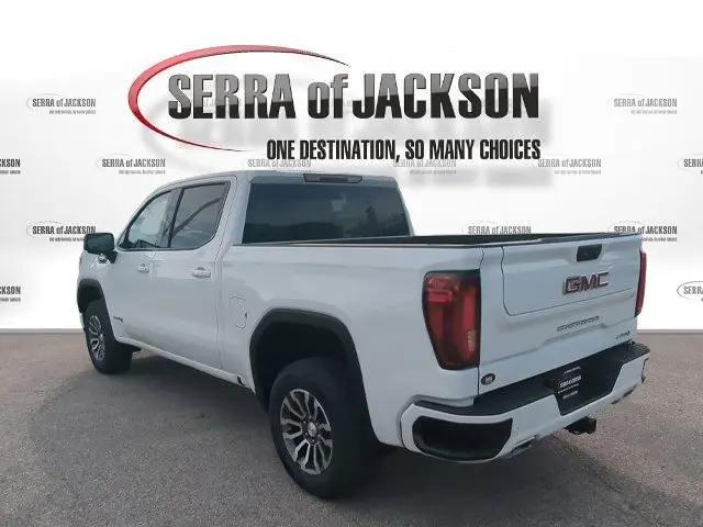 2023 GMC Sierra 1500 4WD Crew Cab Short Box AT4