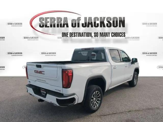 2023 GMC Sierra 1500 4WD Crew Cab Short Box AT4