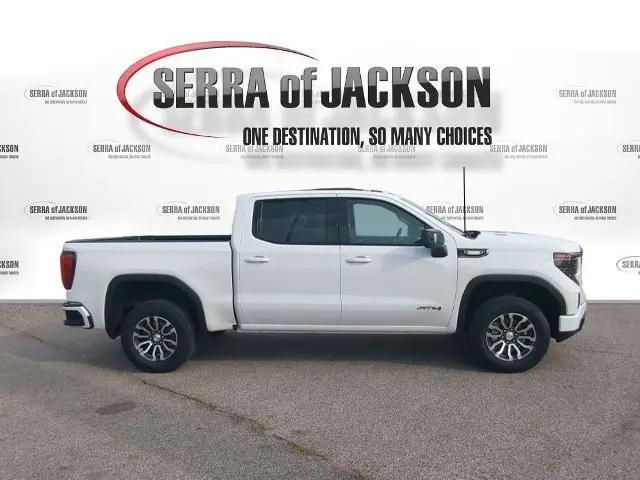 2023 GMC Sierra 1500 4WD Crew Cab Short Box AT4