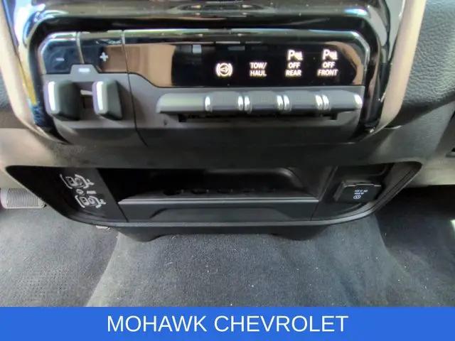 2024 Ram 2500 Laramie Crew Cab 4x4 6'4" Box