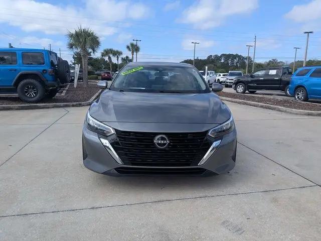 2024 Nissan Sentra SV Xtronic CVT
