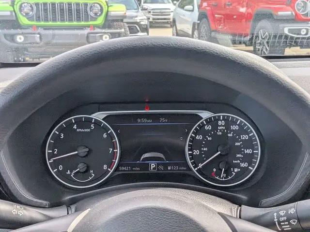 2024 Nissan Sentra SV Xtronic CVT