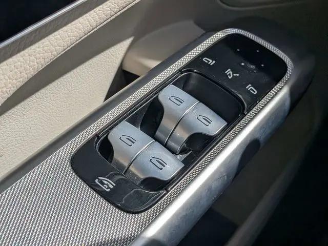 2024 Mercedes-Benz GLC 4MATIC SUV