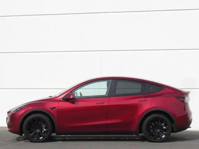 2024 Tesla Model Y Long Range Dual Motor All-Wheel Drive