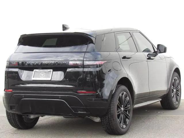 2026 Land Rover Range Rover Evoque Dynamic SE