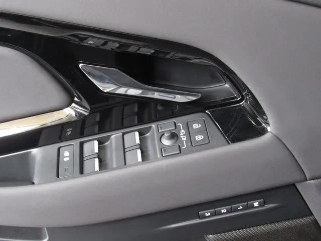 2026 Land Rover Range Rover Evoque Dynamic SE