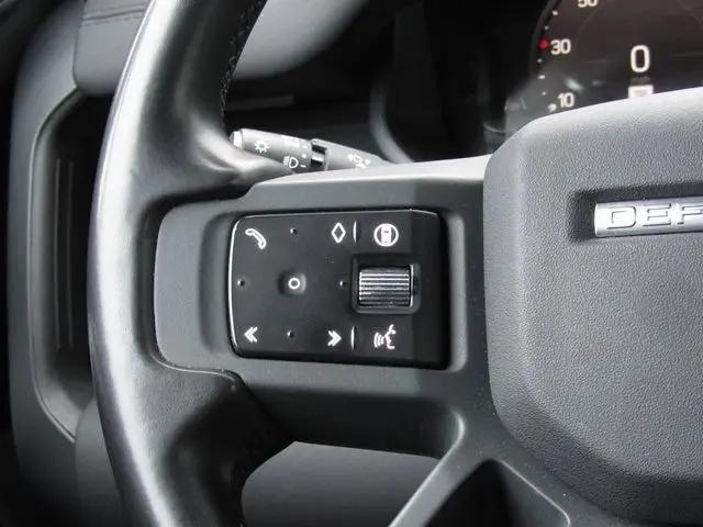 2024 Land Rover Defender 130 P400 X-Dynamic SE