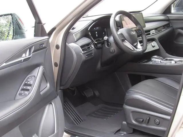 2025 INFINITI QX60 LUXE AWD