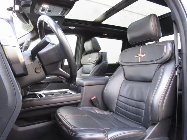 2023 Ford F-450 Platinum