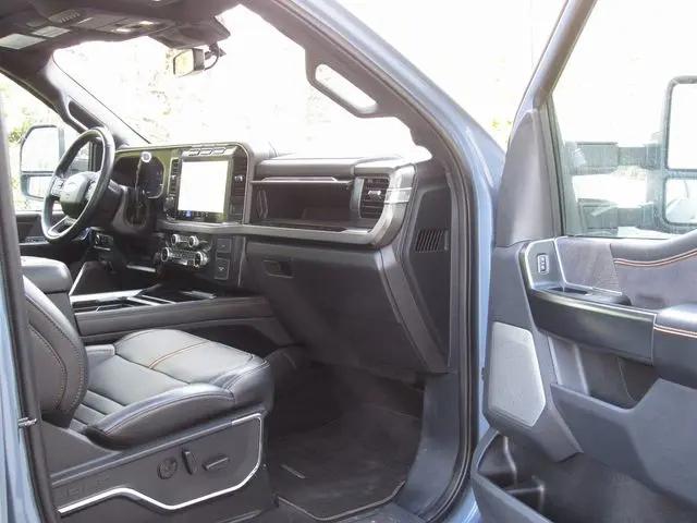 2023 Ford F-450 Platinum