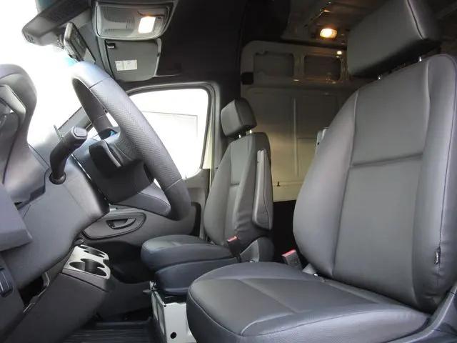 2026 Mercedes-Benz Sprinter 2500 Standard Roof 4-Cyl Diesel