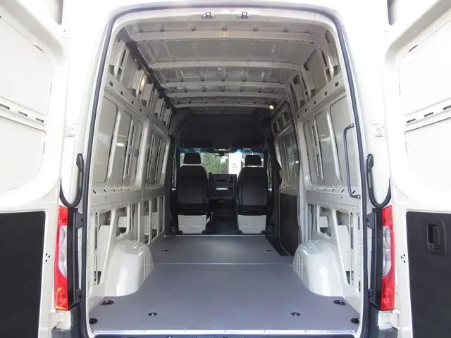 2026 Mercedes-Benz Sprinter 2500 Standard Roof 4-Cyl Diesel