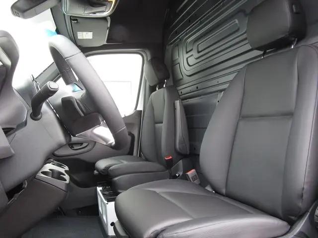 2026 Mercedes-Benz Sprinter 2500 Standard Roof 4-Cyl Diesel