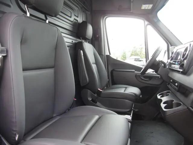 2026 Mercedes-Benz Sprinter 2500 Standard Roof 4-Cyl Diesel