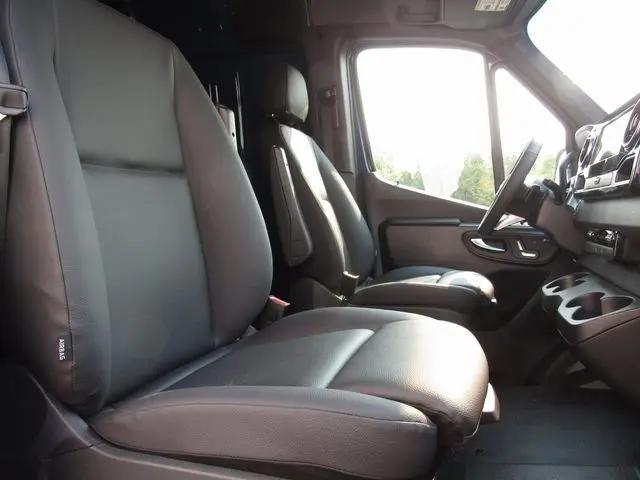 2025 Mercedes-Benz Sprinter 2500 Standard Roof 4-Cyl Diesel HO