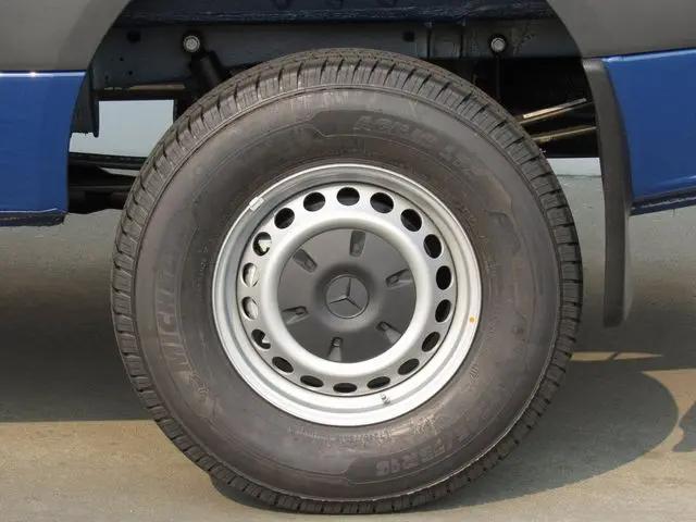 2025 Mercedes-Benz Sprinter 2500 Standard Roof 4-Cyl Diesel HO