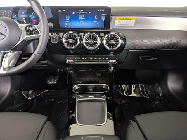 2026 Mercedes-Benz CLA 250 4MATIC