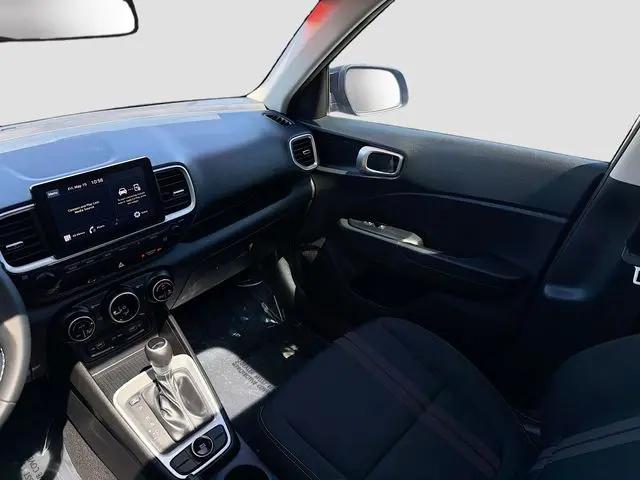 2022 Hyundai Venue SEL