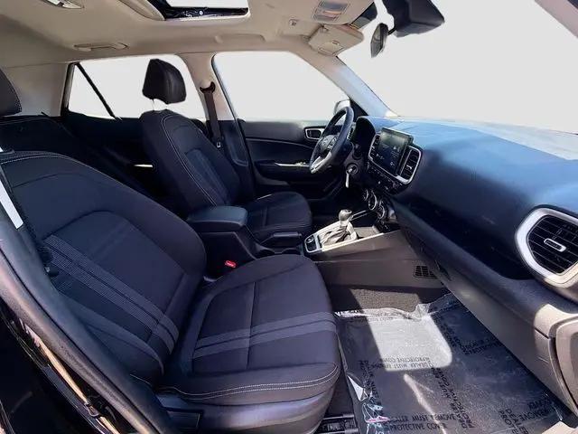 2022 Hyundai Venue SEL