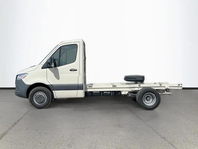 2023 Mercedes-Benz Sprinter 3500XD Chassis Standard Roof 4-Cyl Diesel HO