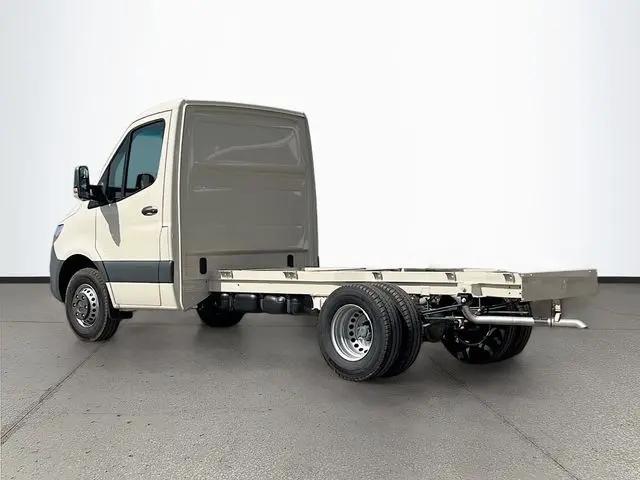 2023 Mercedes-Benz Sprinter 3500XD Chassis Standard Roof 4-Cyl Diesel HO