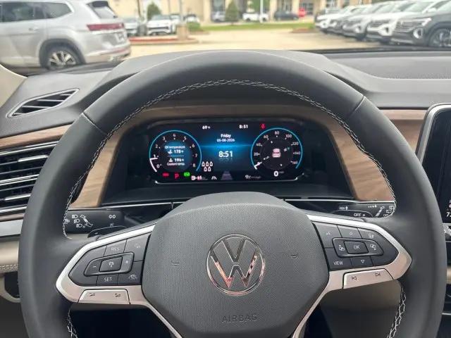2026 Volkswagen Atlas SE with Technology
