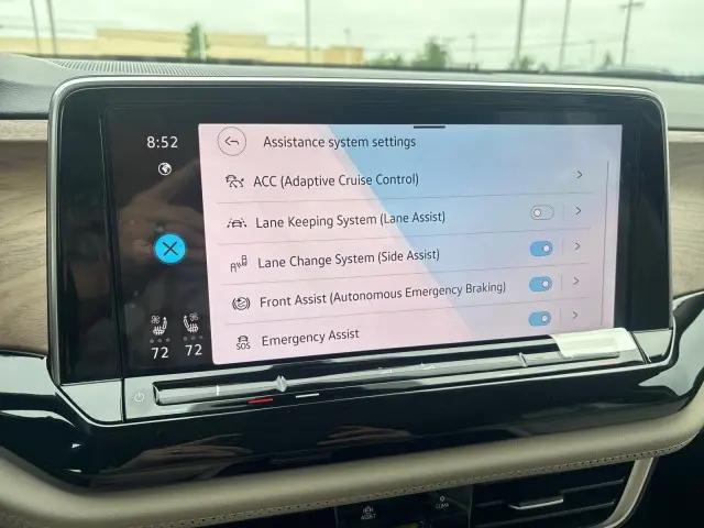 2026 Volkswagen Atlas SE with Technology