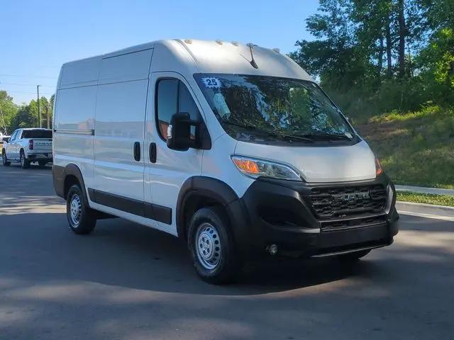 2025 Ram ProMaster 2500 Cargo Van Tradesman High Roof 136" WB w/Pass Seat