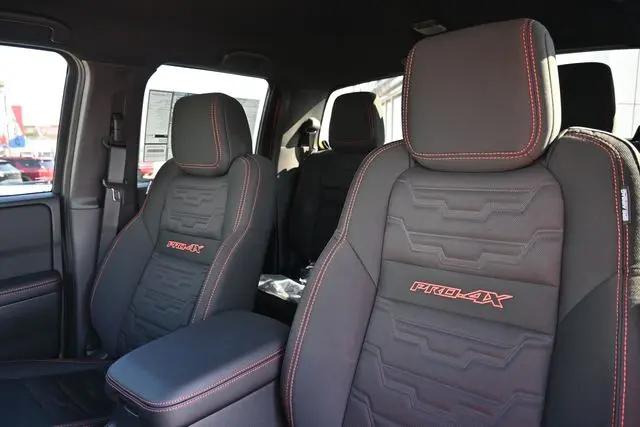2026 Nissan Frontier Crew Cab PRO-4X 4x4