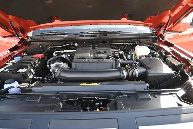 2026 Nissan Frontier Crew Cab PRO-4X 4x4