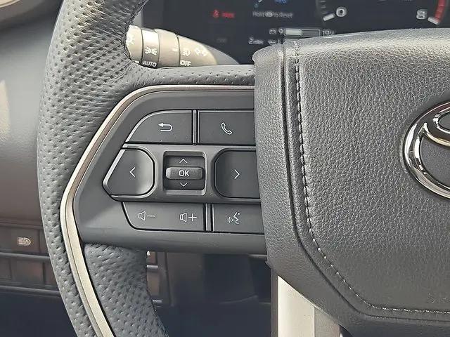 2026 Toyota Tundra Limited CrewMax 5.5' Bed