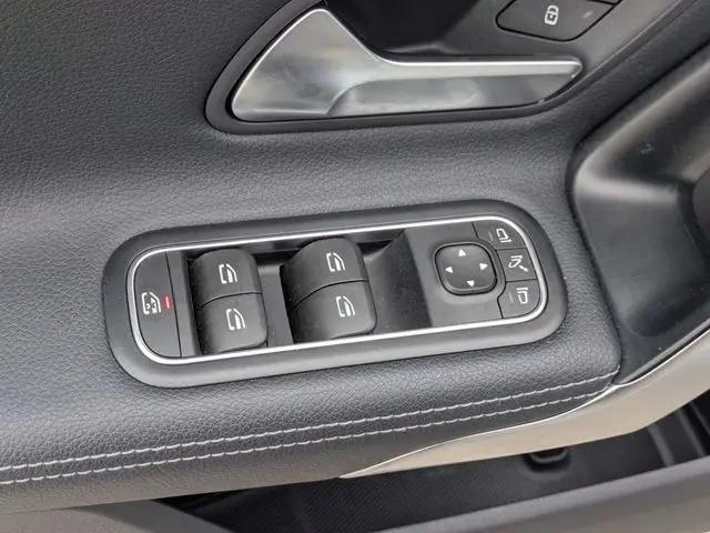 2025 Mercedes-Benz CLA 250 4MATIC