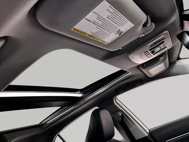 2022 Toyota Camry XSE AWD