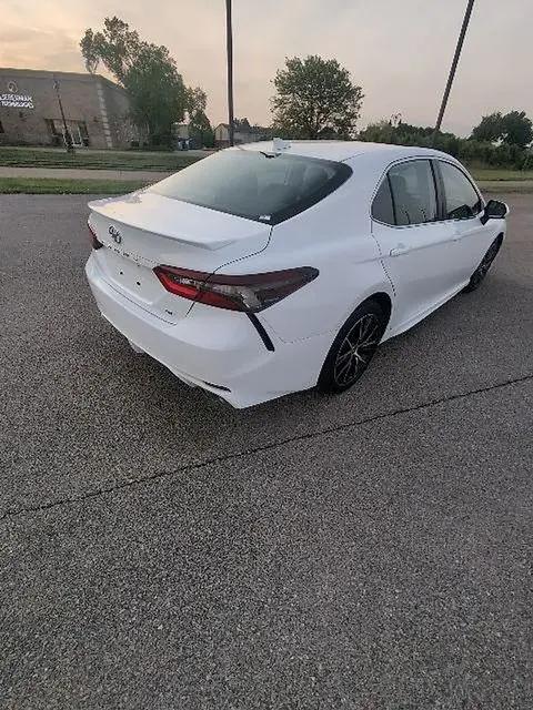 2024 Toyota Camry SE
